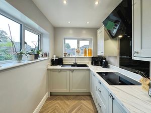 Kitchen- click for photo gallery